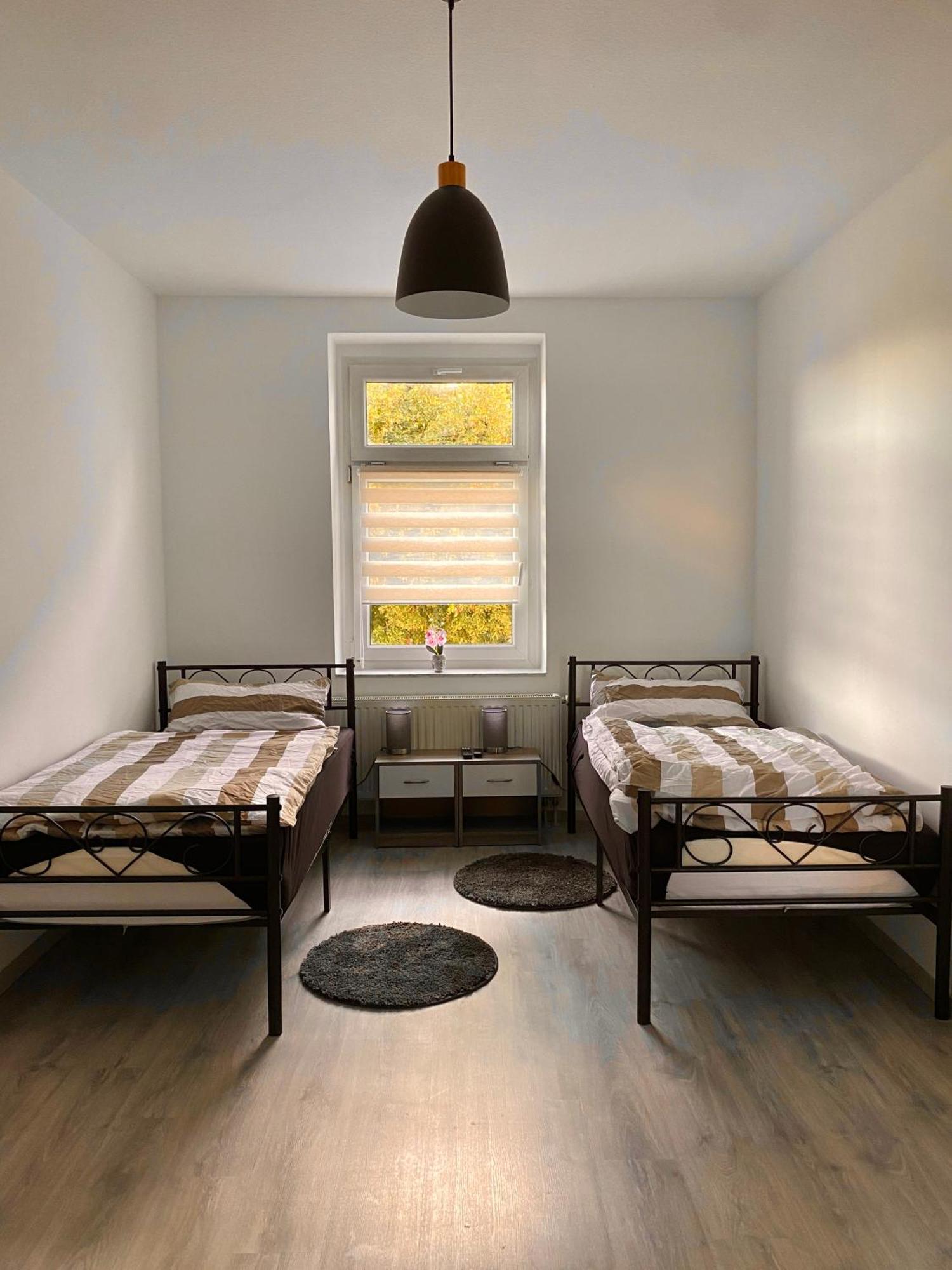 Schoene 3-Zimmer Monteurswohnung Im Sueden Von Leipzig Eg Exterior foto