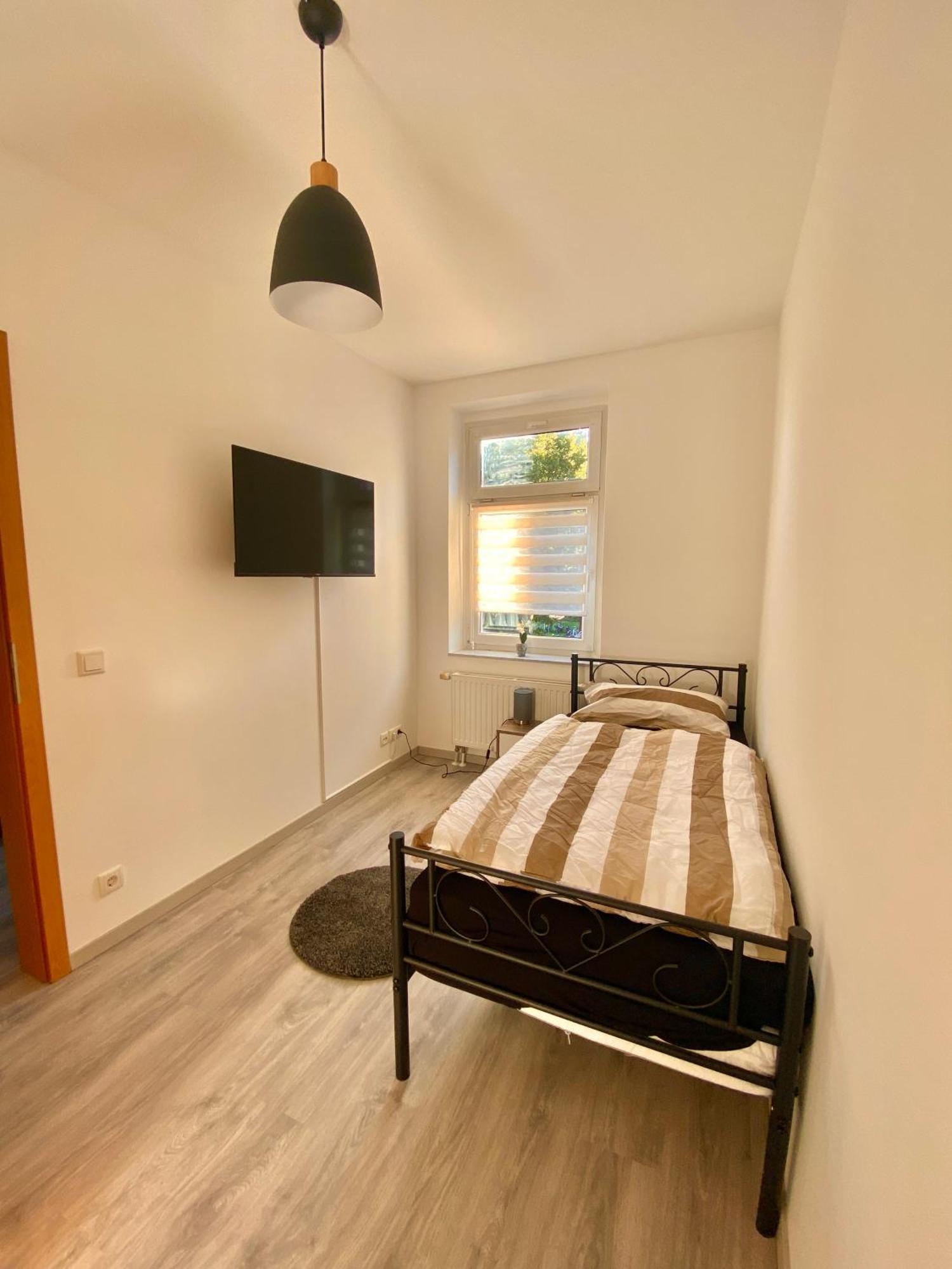 Schoene 3-Zimmer Monteurswohnung Im Sueden Von Leipzig Eg Exterior foto