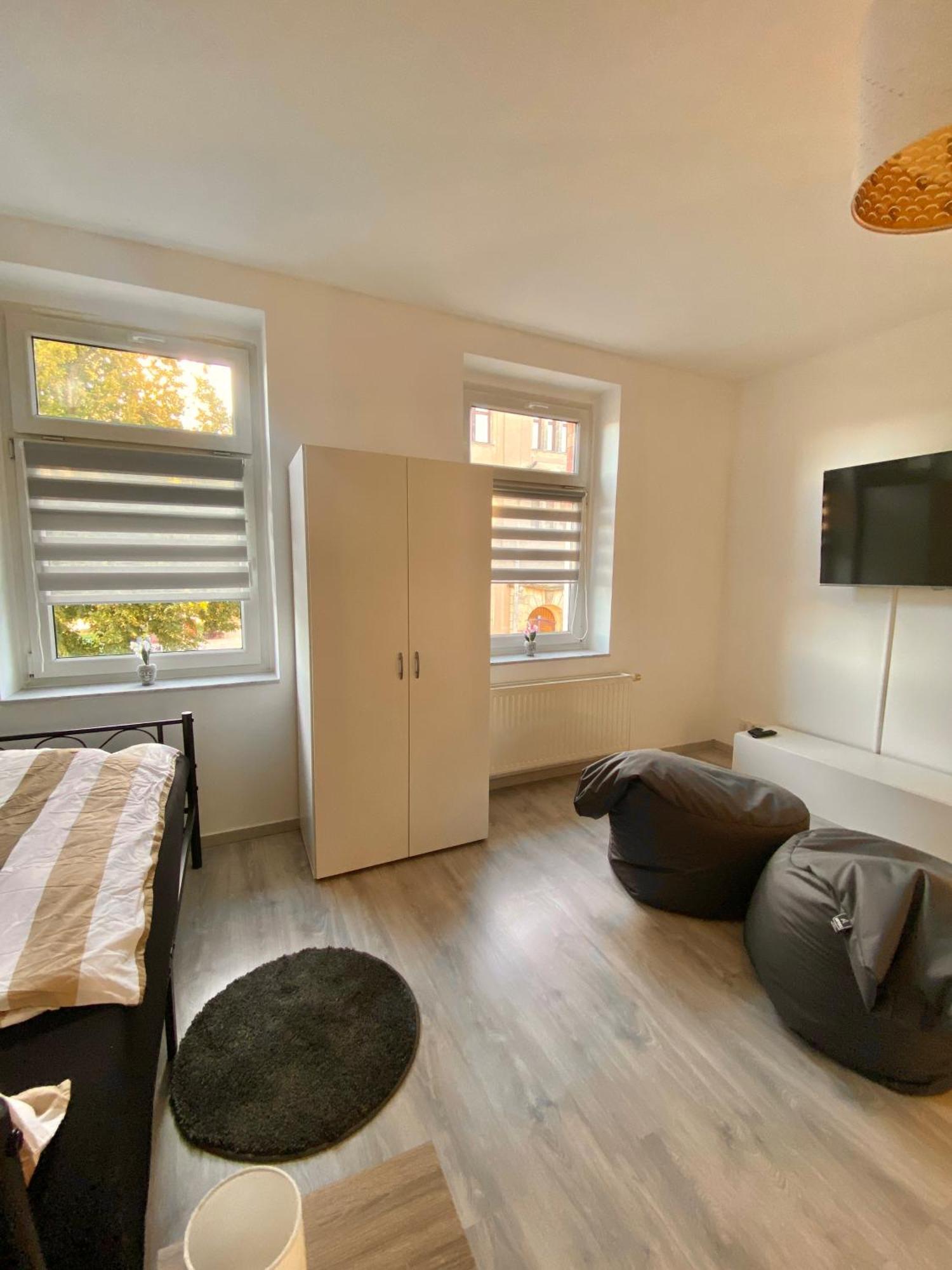 Schoene 3-Zimmer Monteurswohnung Im Sueden Von Leipzig Eg Exterior foto